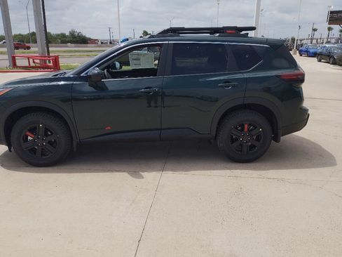 New 2026 Nissan Rogue SV AWD/4WD image 4