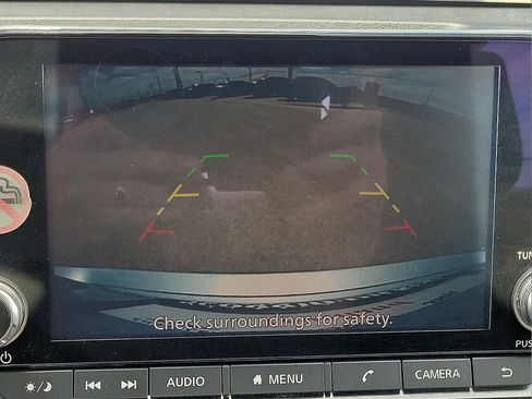 Used 2024 Nissan Altima 2.5 SV FWD image 14