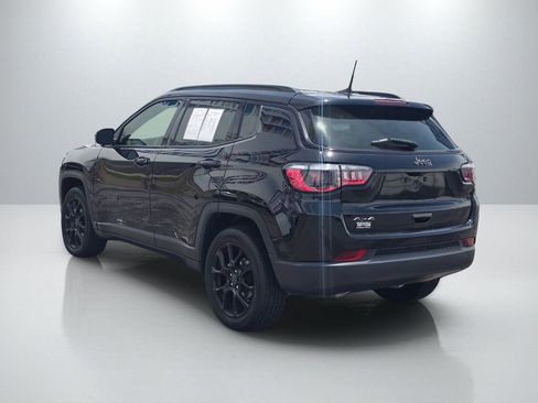 Used 2025 Jeep Compass Latitude w/ Altitude Special Edition AWD/4WD image 7