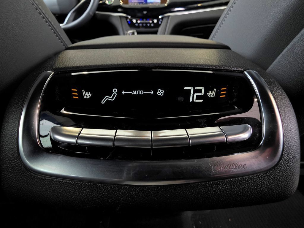 Used 2025 Cadillac XT6 Sport w/ LPO, Floor Liner Package AWD/4WD image 79