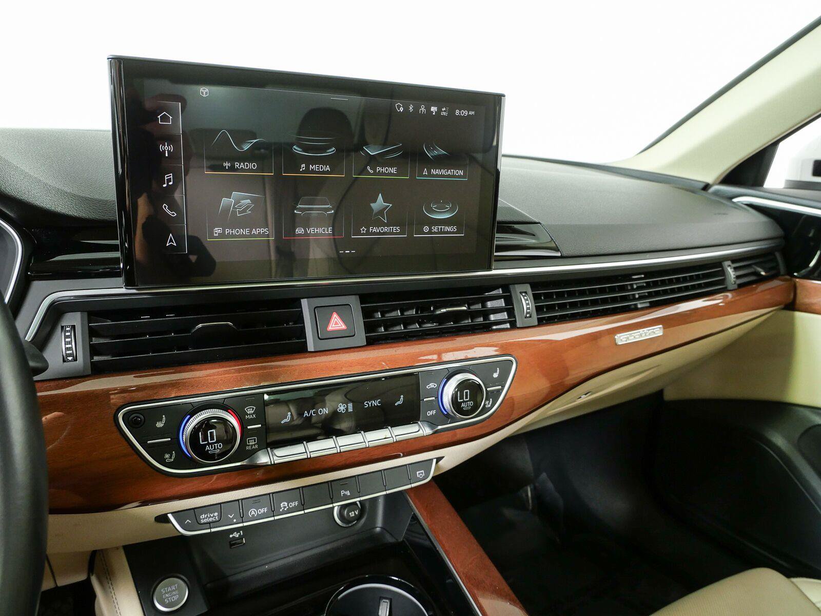 Used 2021 Audi A4 2.0T Premium Plus w/ Premium Plus Package AWD/4WD image 14