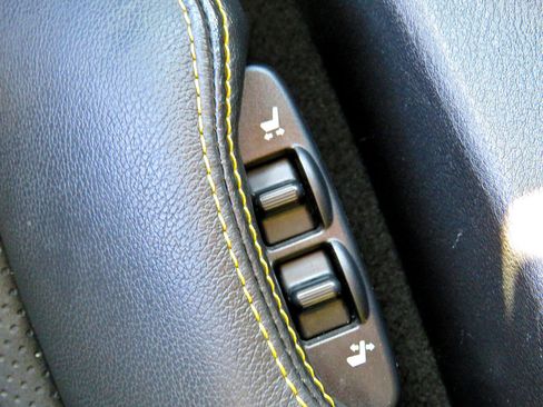 Used 2023 Nissan Z Proto w/ Floor Mat Package (L93) image 32