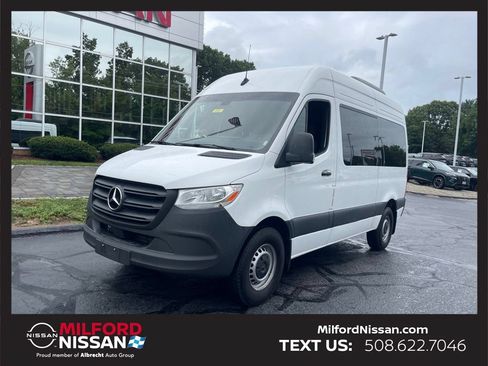 Used 2024 Mercedes-Benz Sprinter 2500 image 1