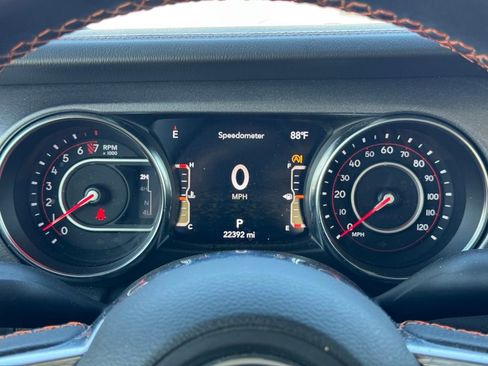 Used 2022 Jeep Gladiator Mojave w/ LED Lighting Group image 10