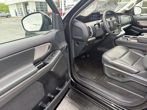 Certified 2025 Ford Expedition Max Active AWD/4WD image 33