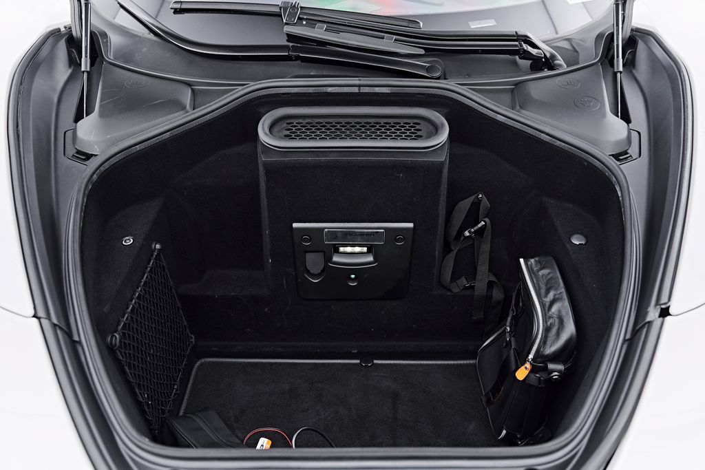 Used 2025 McLaren 750S Spider RWD image 29