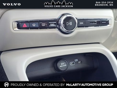 New 2026 Volvo XC40 B5 Plus w/ Protection Package Premier image 21