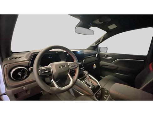 New 2025 Chevrolet Colorado Z71 image 10