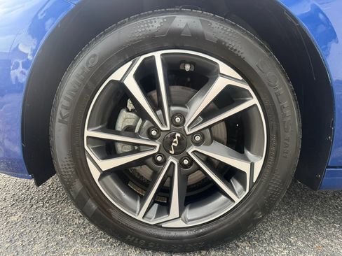 Used 2024 Kia Forte LXS w/ LXS Technology Package FWD image 39