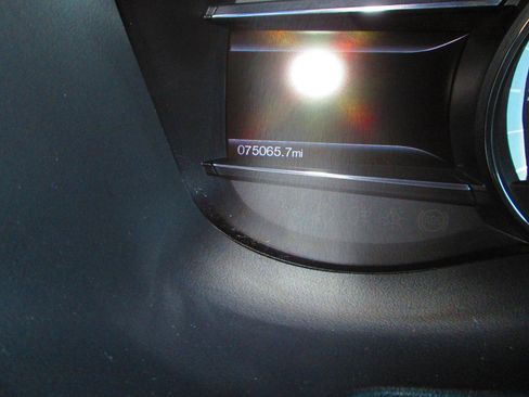 Used 2016 Ford Explorer Limited w/ Equipment Group 301A image 21