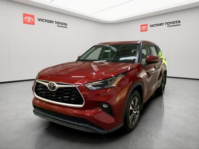 Used 2022 Toyota Highlander XLE