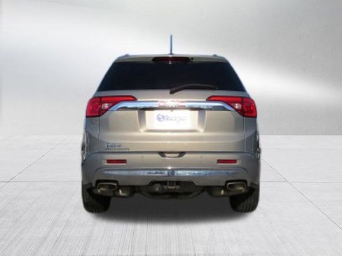 Used 2019 GMC Acadia Denali w/ Technology Package image 4