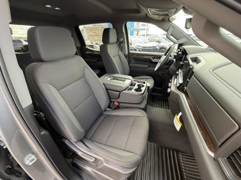 New 2026 GMC Sierra 1500 SLE image 24