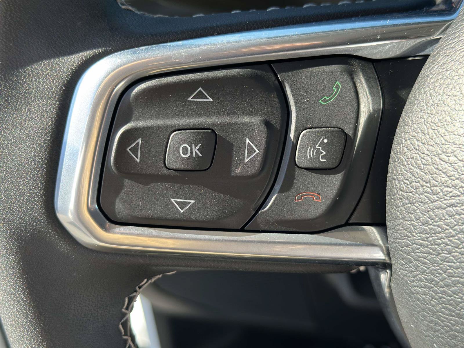 Used 2023 Jeep Wrangler Unlimited Rubicon 4xe AWD/4WD image 17