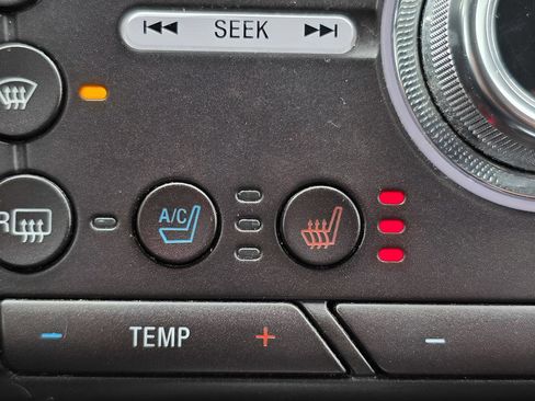 Used 2020 Ford Fusion Titanium image 32