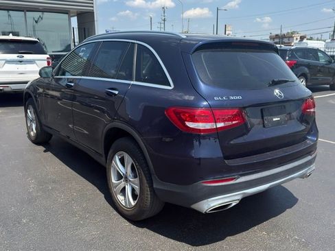 Used 2018 Mercedes-Benz GLC 300 4MATIC image 4