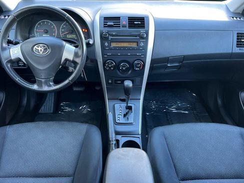 Used 2009 Toyota Corolla S image 3