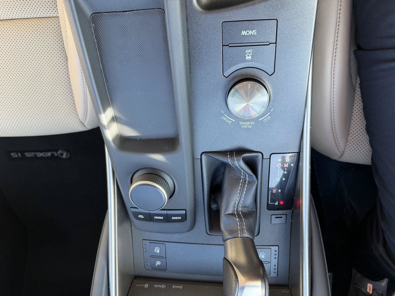 Used 2019 Lexus IS 300 F Sport w/ F Sport Package AWD/4WD image 17