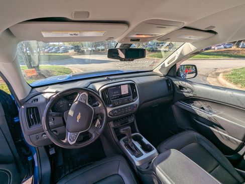 Used 2020 Chevrolet Colorado ZR2 image 12