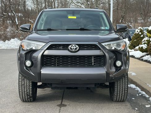 Used 2019 Toyota 4Runner SR5 Premium image 3