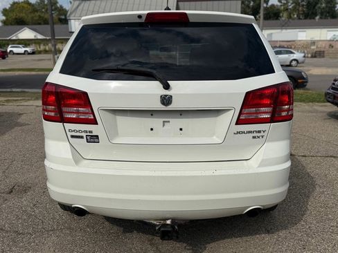 Used 2009 Dodge Journey SXT image 5