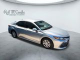 Used 2022 Toyota Camry LE image 4