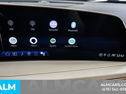Used 2025 Cadillac XT4 Premium Luxury FWD image 38