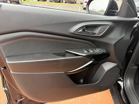 New 2026 Chevrolet Trax RS w/ Driver Confidence Package FWD image 7