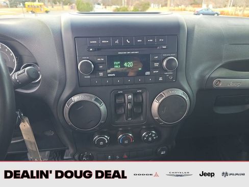 Used 2017 Jeep Wrangler Unlimited Sport w/ Quick Order Package 24S image 19