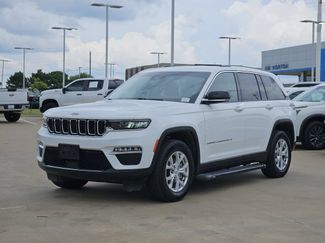 Used 2023 Jeep Grand Cherokee Limited w/ Trailer Tow Prep Group (B) RWD video 3