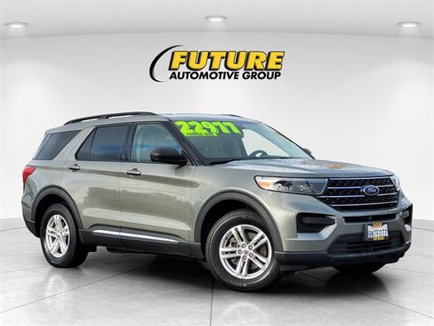 Used 2020 Ford Explorer XLT w/ Class III Trailer Tow Package image 1