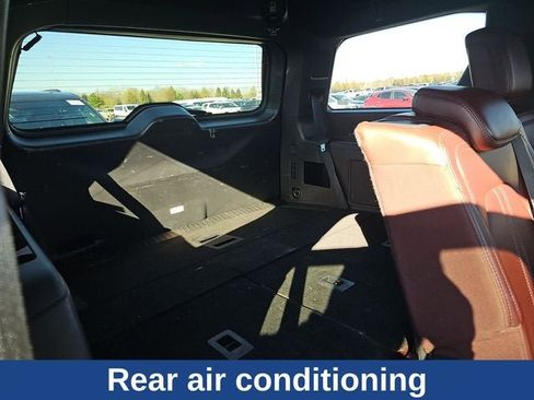 Used 2024 Ford Expedition Limited image 17