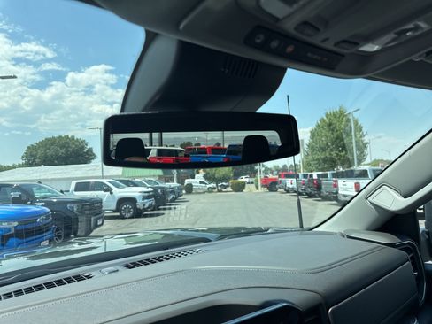 New 2025 GMC Sierra 3500 SLT w/ SLT Convenience Package image 27