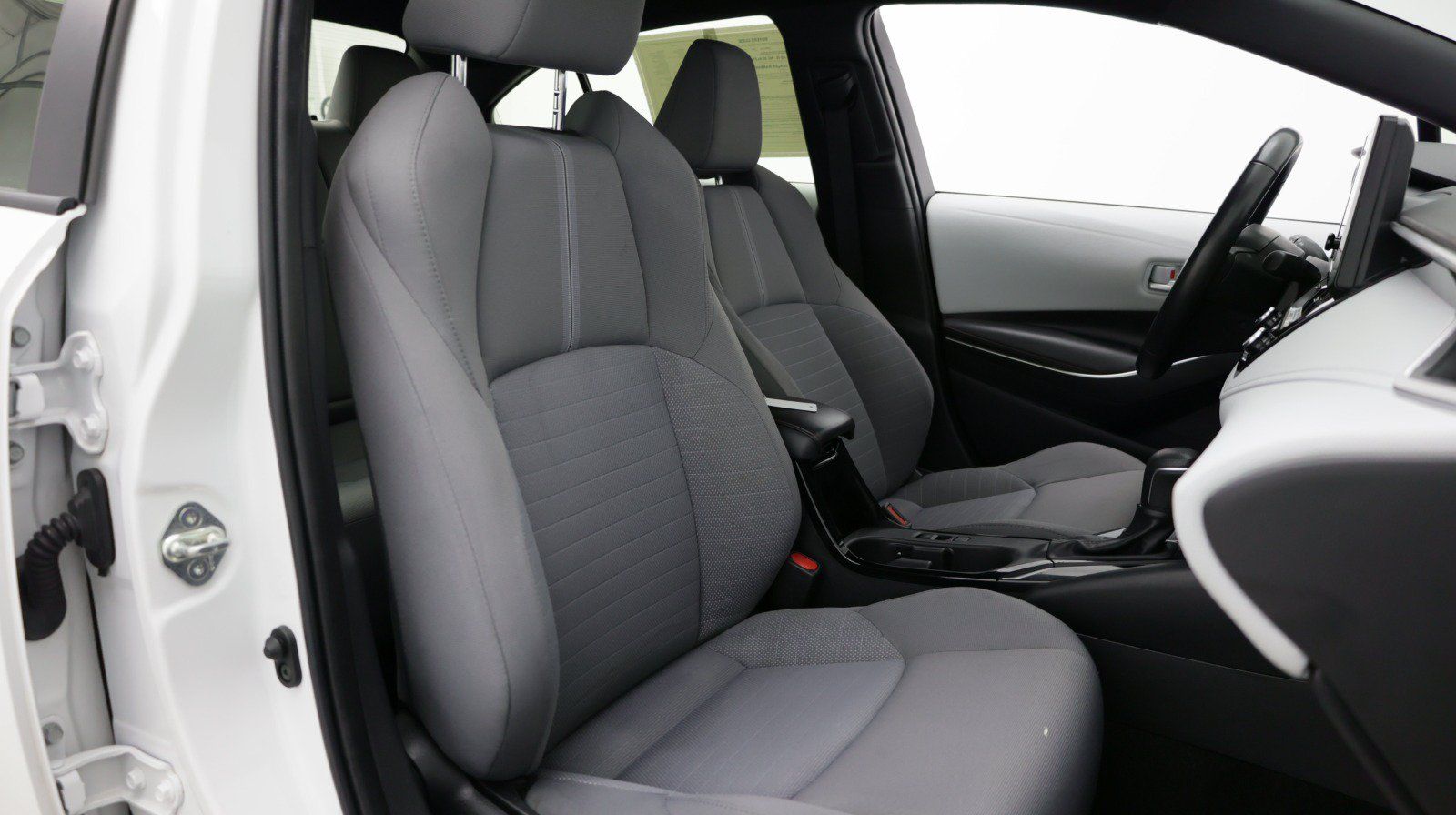 Used 2024 Toyota Corolla SE FWD image 33