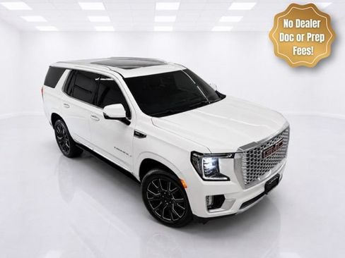 Used 2023 GMC Yukon Denali w/ Advanced Technology Package AWD/4WD image 2