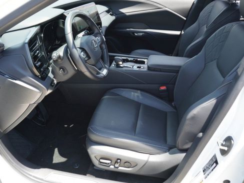 Used 2025 Lexus RX 350 Premium w/ Accessory Package (Z1) FWD image 14