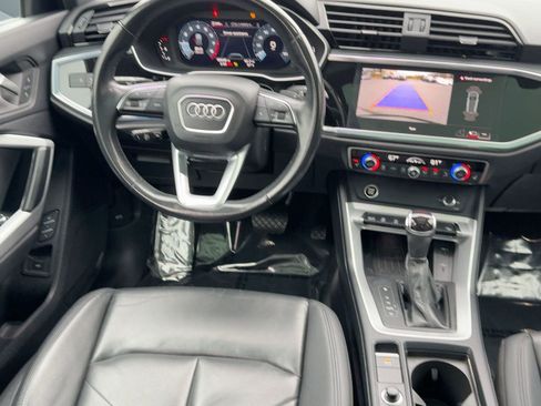 Used 2024 Audi Q3 2.0T Premium image 28