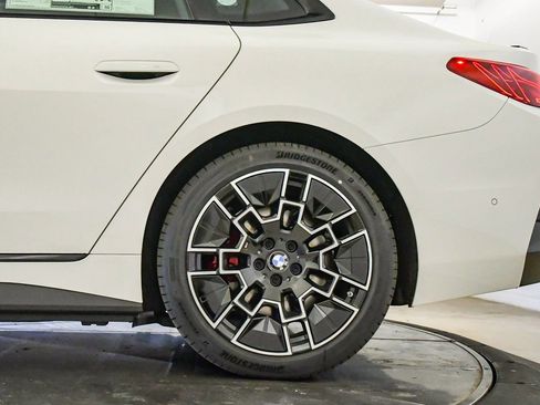 New 2026 BMW i4 eDrive40 w/ M Sport Package image 11