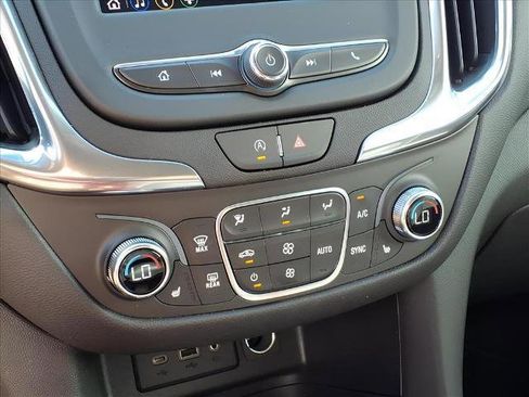 Used 2024 Chevrolet Equinox LT image 35