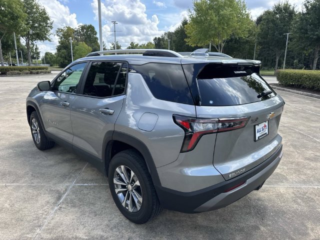Used 2025 Chevrolet Equinox LT w/ Convenience Package II FWD image 5