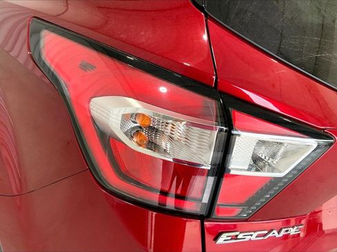Used 2018 Ford Escape SEL AWD/4WD image 13
