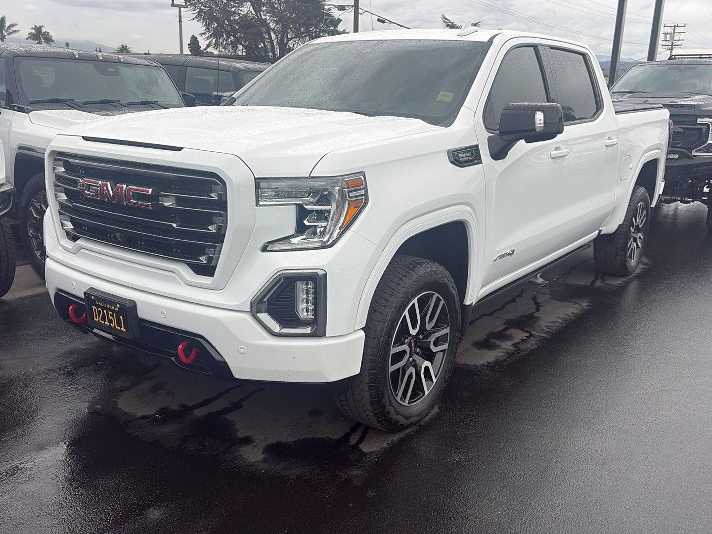 Used 2021 GMC Sierra 1500 AT4 w/ AT4 Premium Package AWD/4WD image 1