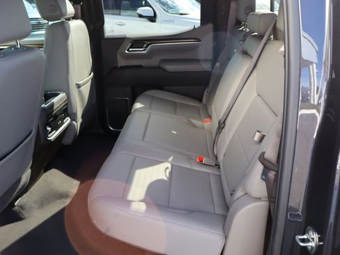 Certified 2024 Chevrolet Silverado 1500 LT Trail Boss w/ LT Trail Boss Premium Package image 33