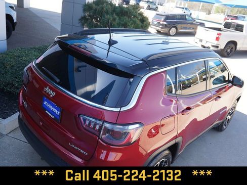 Used 2025 Jeep Compass Limited AWD/4WD image 15