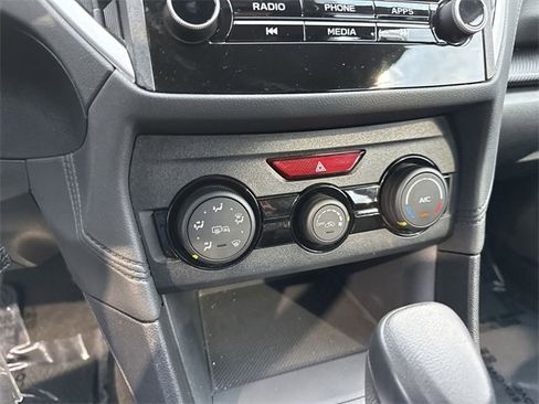 Used 2020 Subaru Impreza 2.0i Premium image 19