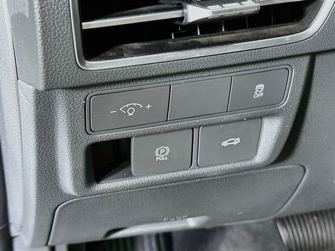 Used 2025 Hyundai Sonata SEL FWD image 17