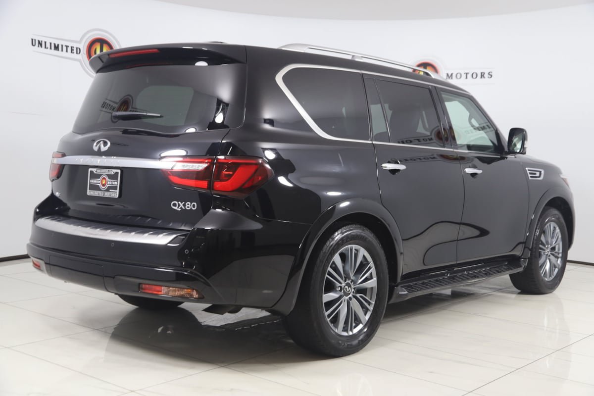 Used 2022 INFINITI QX80 Luxe w/ Cargo Package AWD/4WD image 3