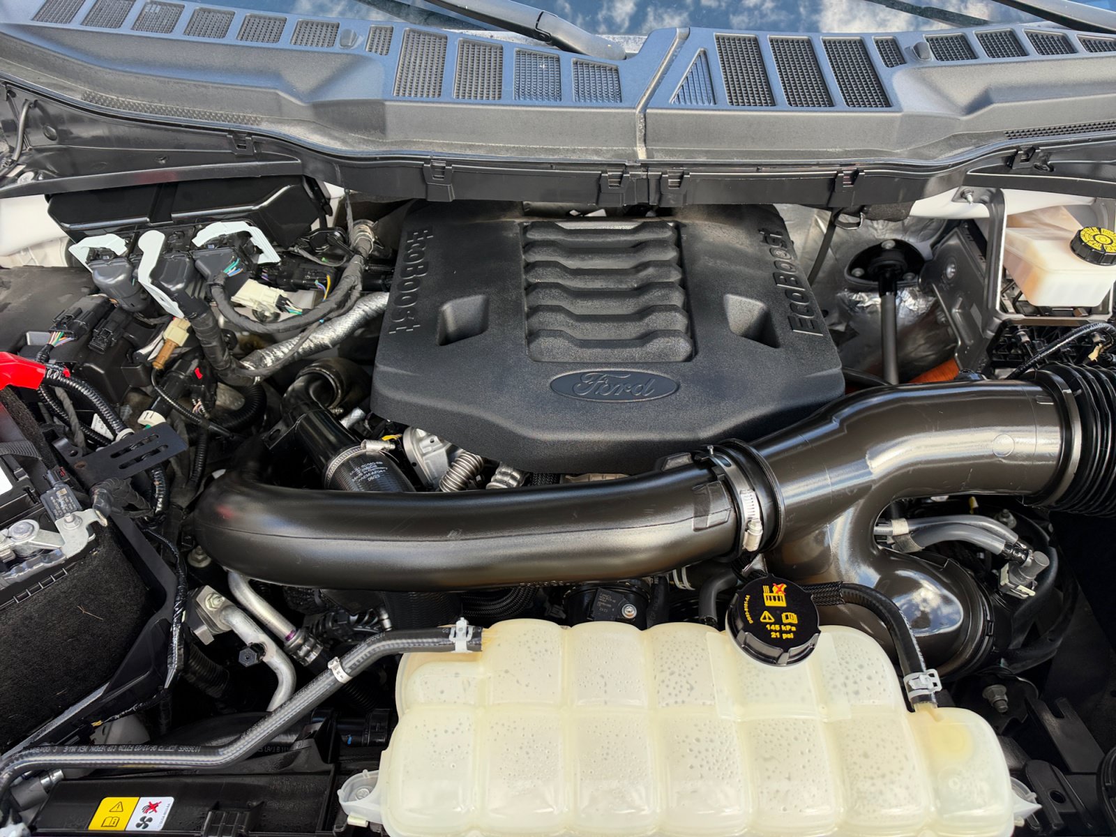 Used 2023 Ford F150 Lariat AWD/4WD image 31