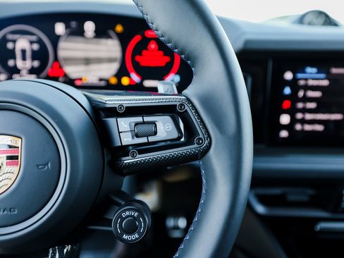 Certified 2026 Porsche Cayenne GTS image 16