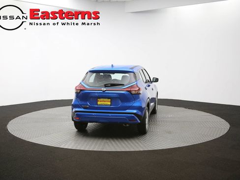 Used 2024 Nissan Kicks S image 90